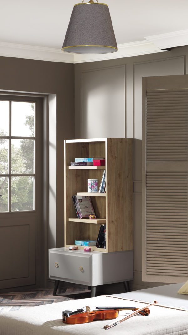 Luna book shelf