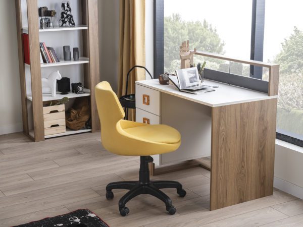 Comfort study table with chair