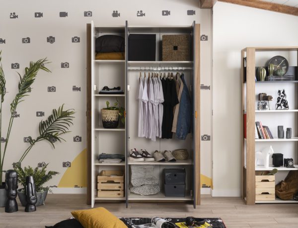 Comfort three-door wardrobe