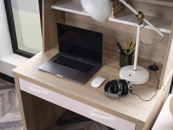 closeup of angel city study table