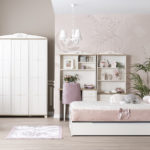 Pink freesie kids room