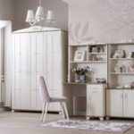 Pink freesie kids room