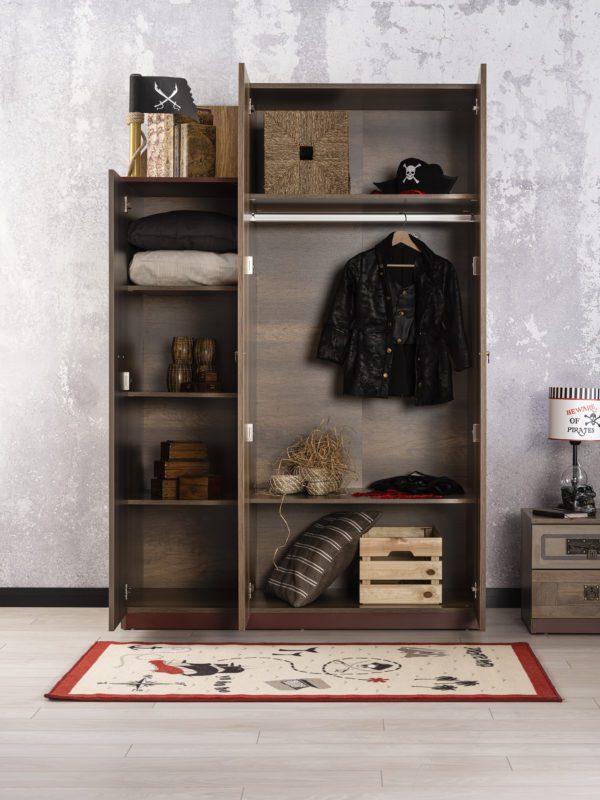 Pirate wardrobe