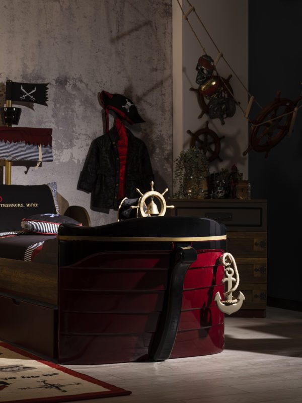 Pirate kids room