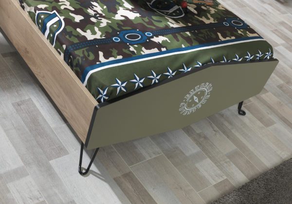 Camp bed