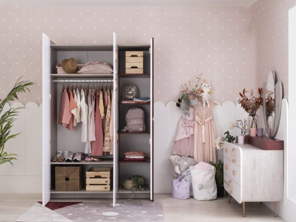Life magic wardrobe and dresser