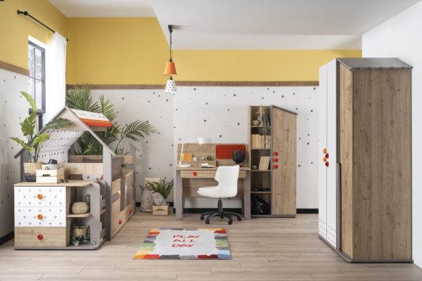 Montessori hut kids room