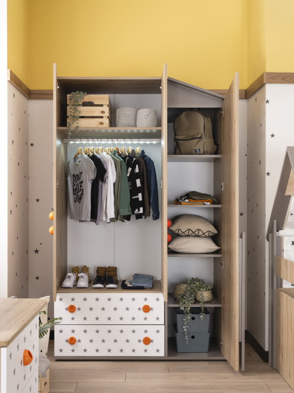 montessori hut wardrobe