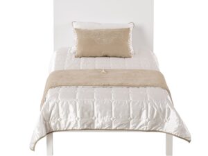 pearl s bedspread