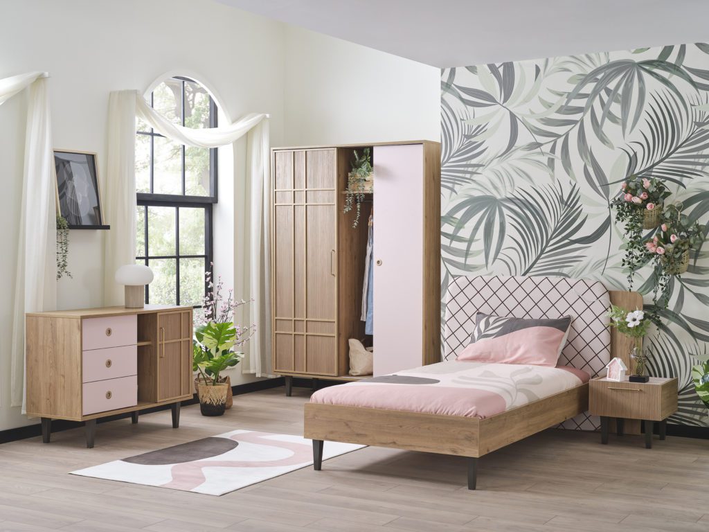 alice bedroom set