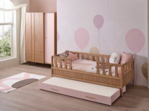Alice toddler room
