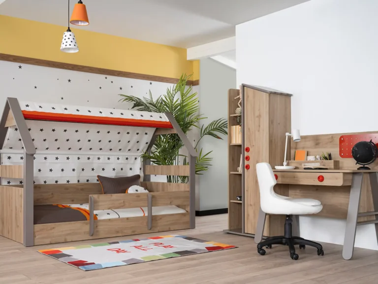 Montessori hut ceiling lamp