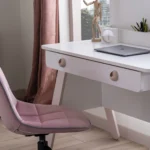Montessori Pink s chair
